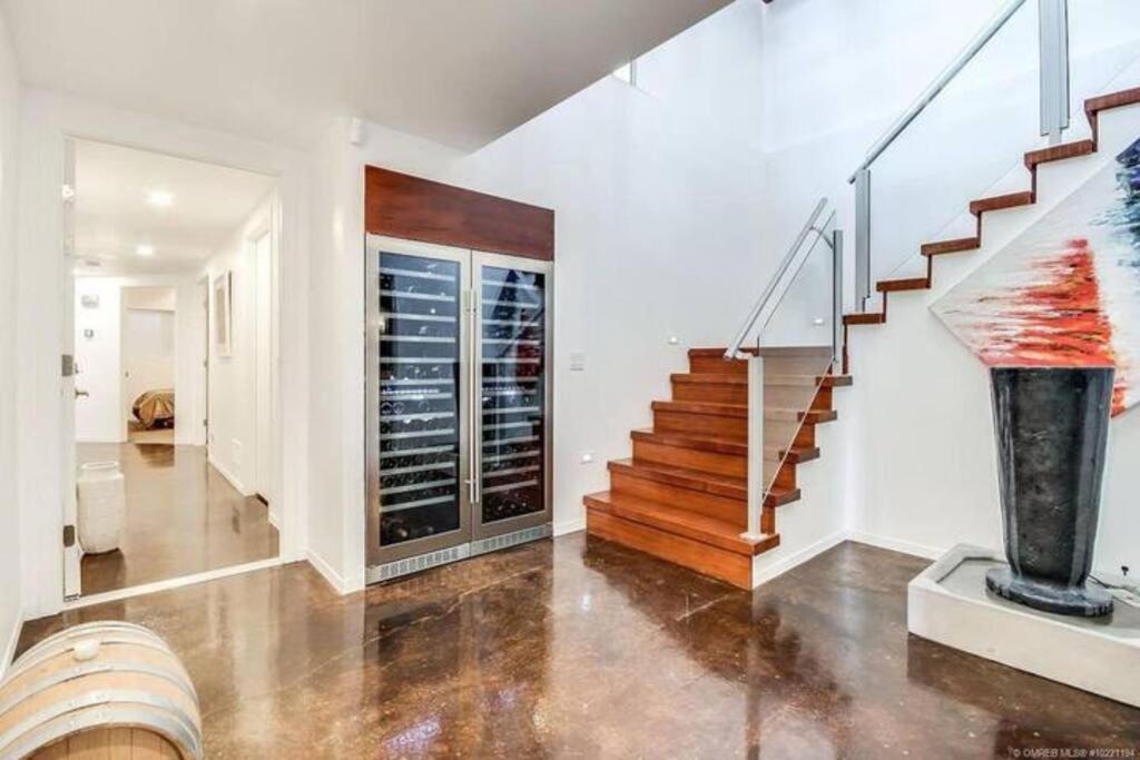 The Infiniti Villa Kelowna Dış mekan fotoğraf